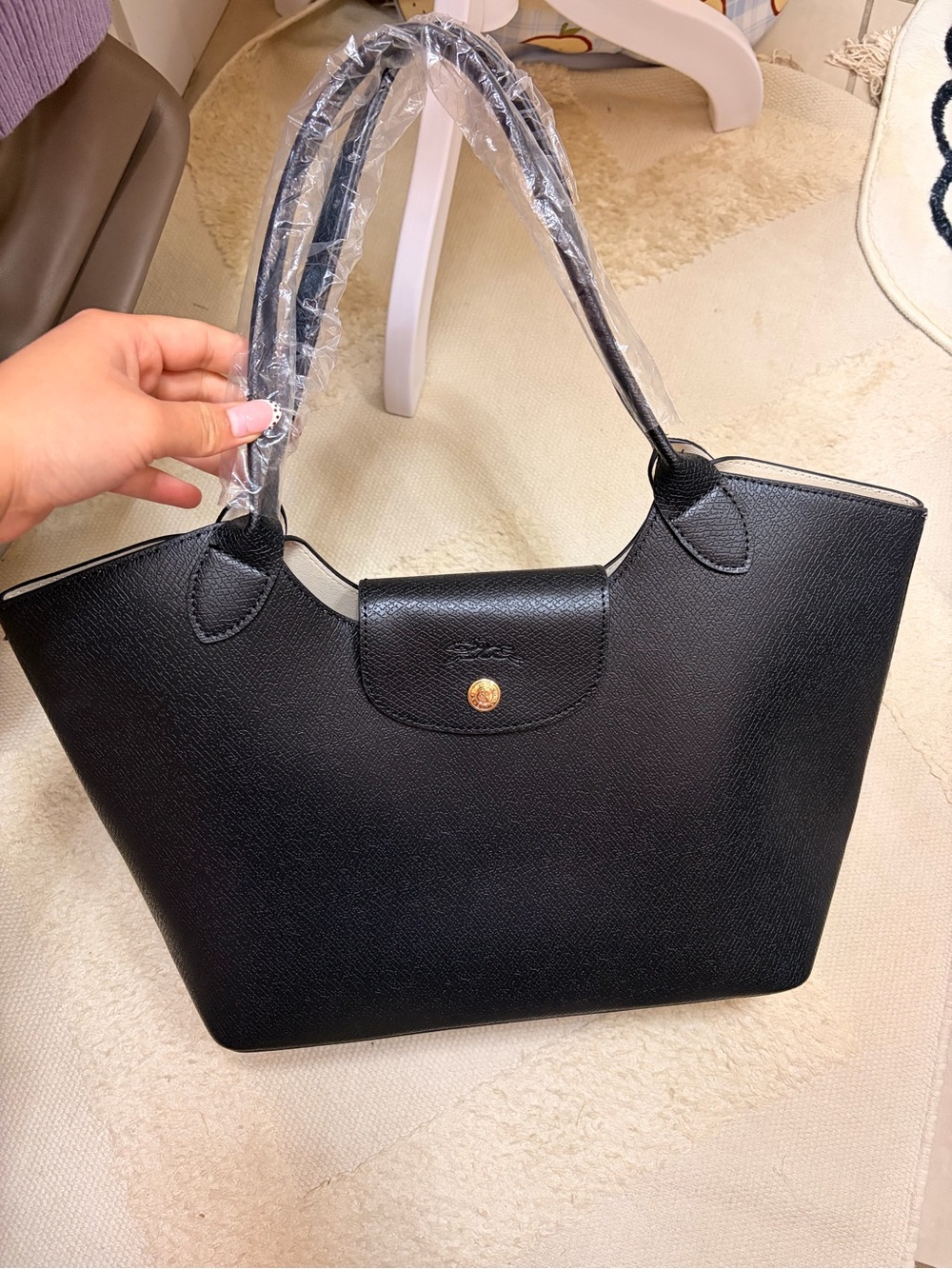 Classic Black Structured Leather Tote Bag - Women's Everyday Handbag